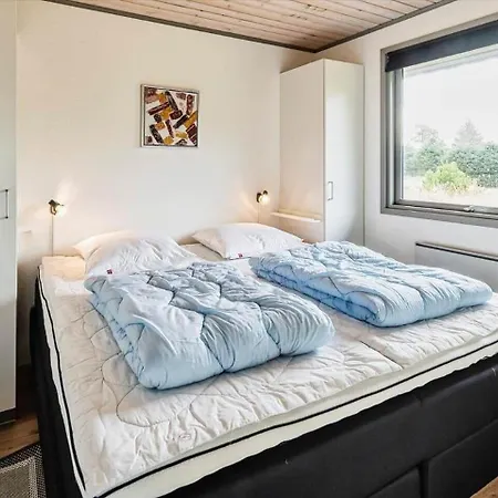 Ve406-vejers-strand-peders-vej-10 Feriehus *